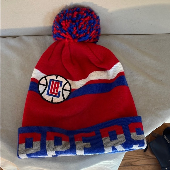 Los Angeles Clippers Pom Pom Beanie Winter Hat NBA Basketball OSFA Mitchell Ness - Picture 1 of 6